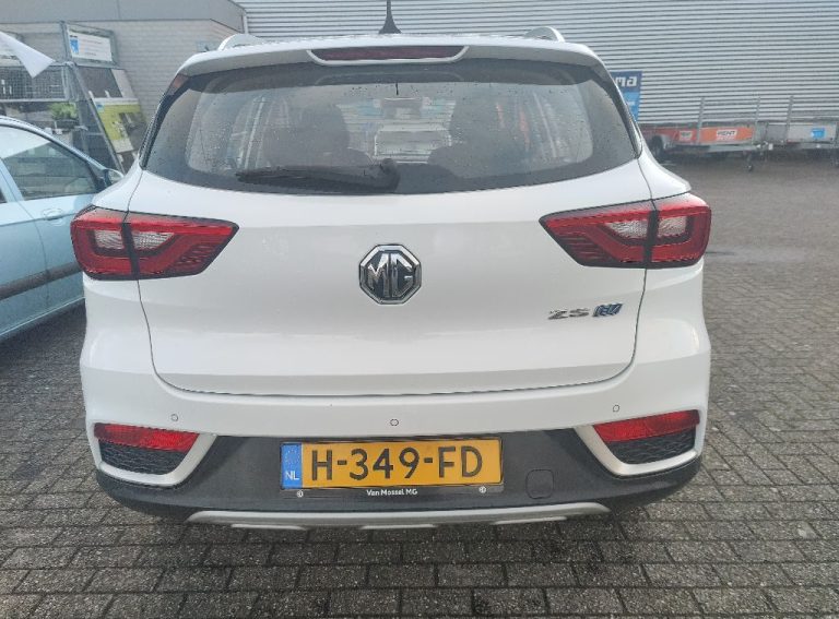 MG ZS achterkant