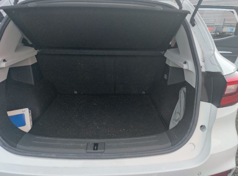 MG ZS kofferbak