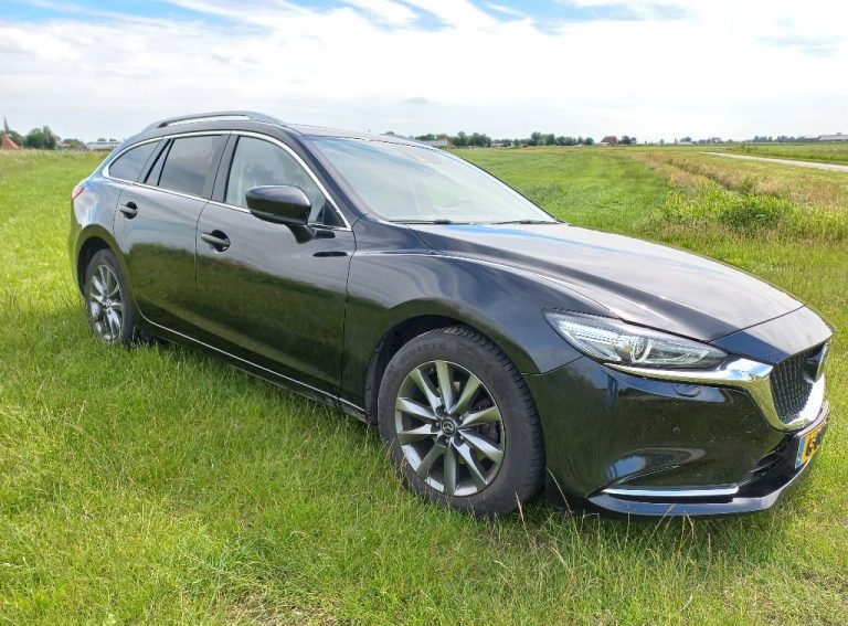 Mazda 6 zijkant