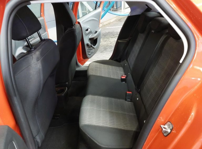 Opel corsa achterbank