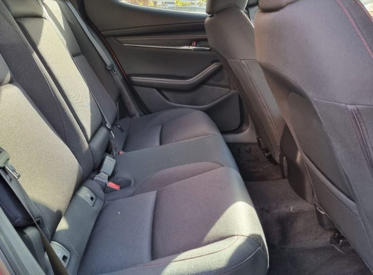 Mazda 3 achterbank