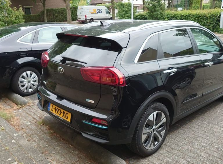 Kia e-niro zijkant