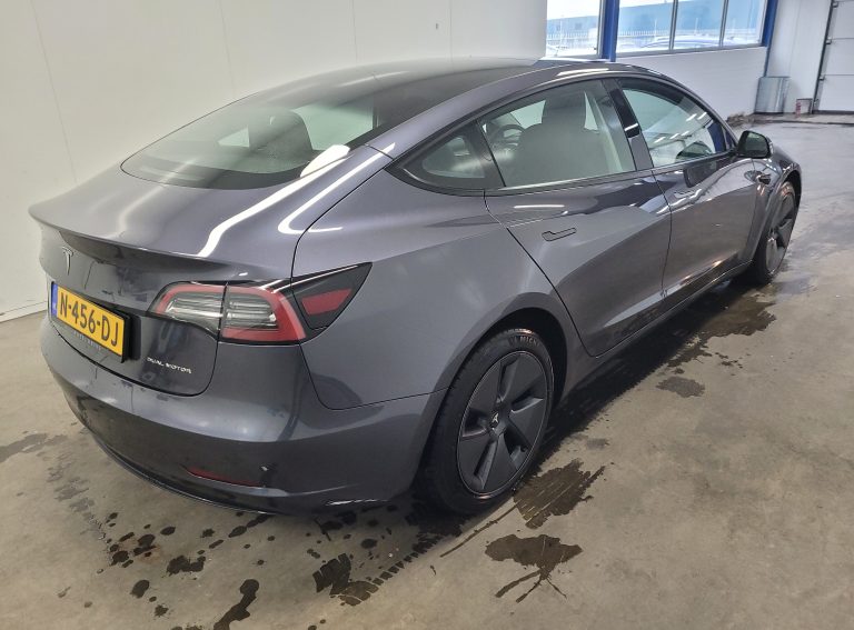 Passagierszijde Tesla Model 3