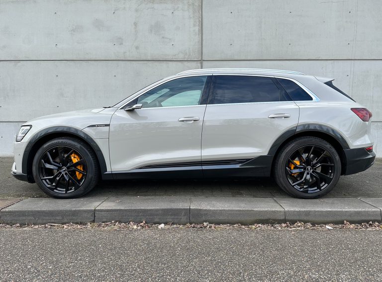 Bestuurderszijde Audi E-Tron