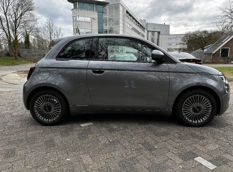 Fiat 500 zijkant