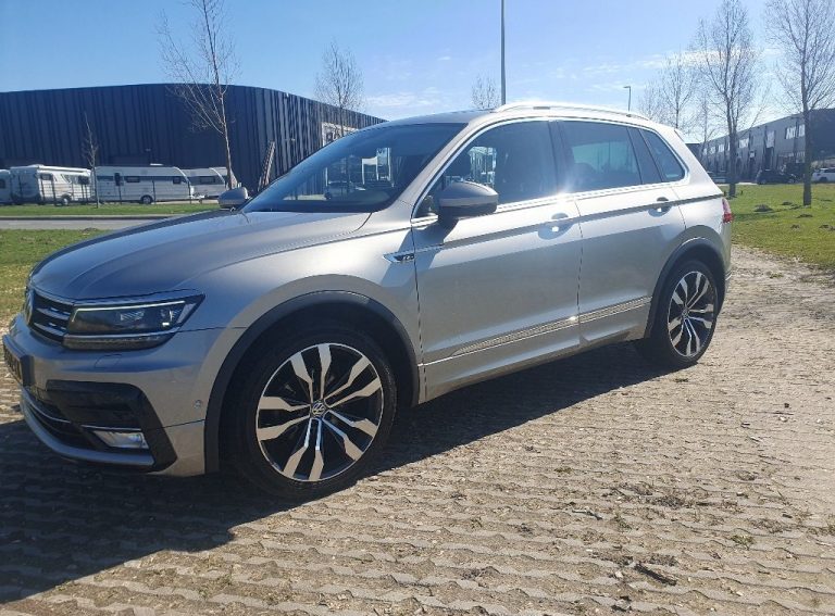 Volkswagen Tiguan zijkant
