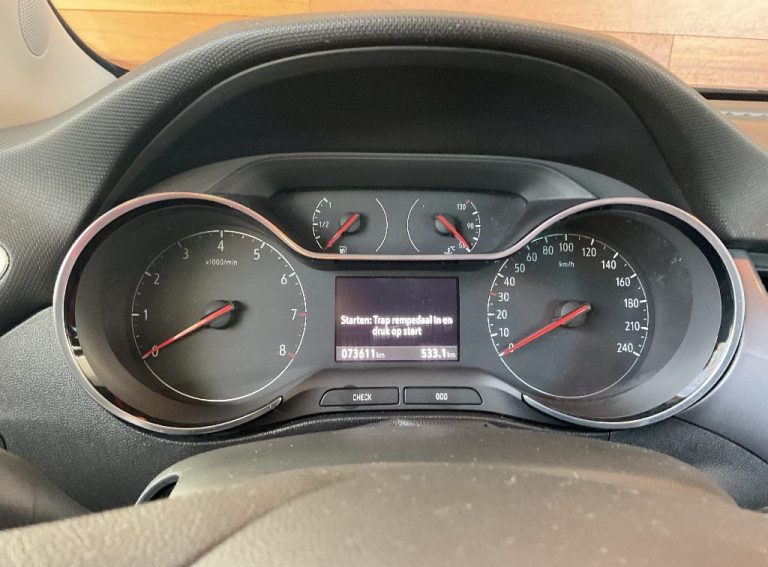 Opel Crossland dashboard