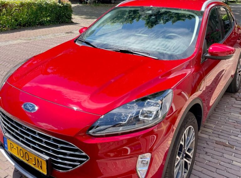 Ford Kuga voorkant