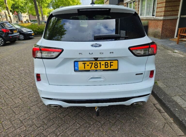 Ford Kuga achterkant