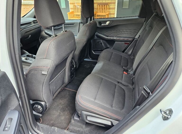 Ford Kuga achterbank
