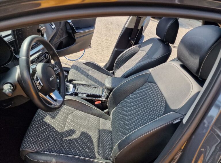 Kia XCeed voorstoelen