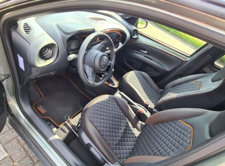 Toyota Aygo voorstoelen