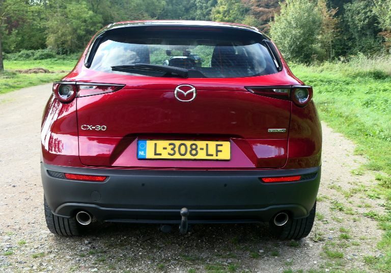 Mazda CX30 achterkant