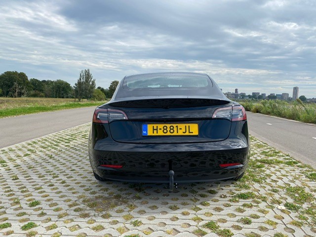 Tesla 3 achterkant