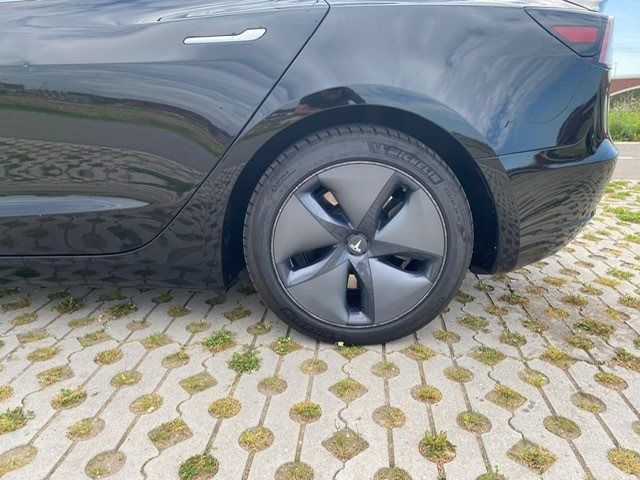 Tesla 3 velgen