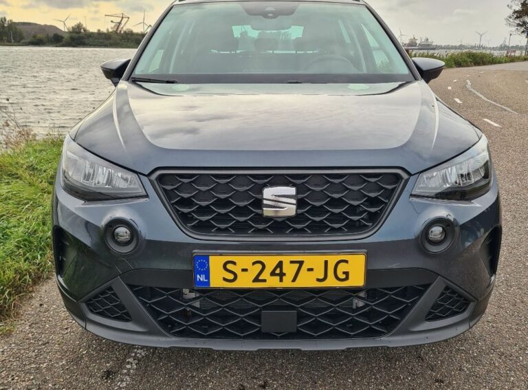 Seat Arona voorkant