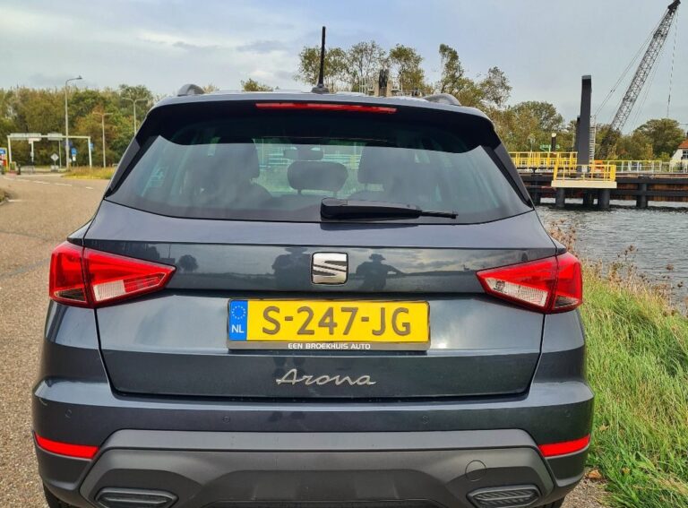 Seat Arona achterkant