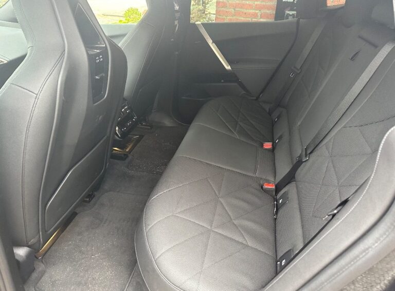 BMW iX achterbank