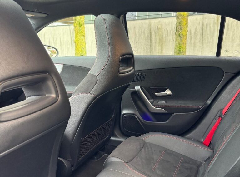 Mercedes Benz A klasse achterbank
