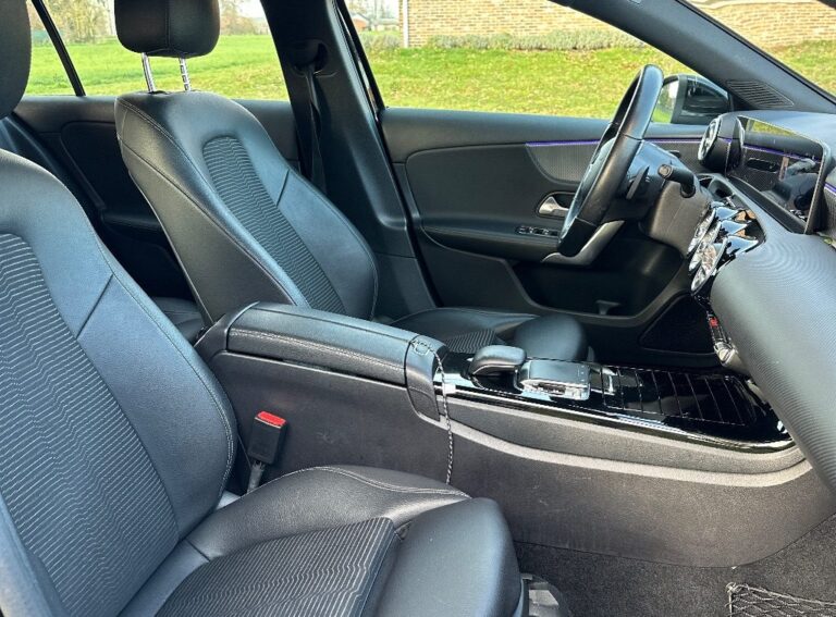 Mercedes Benz A-Klasse voorstoelen