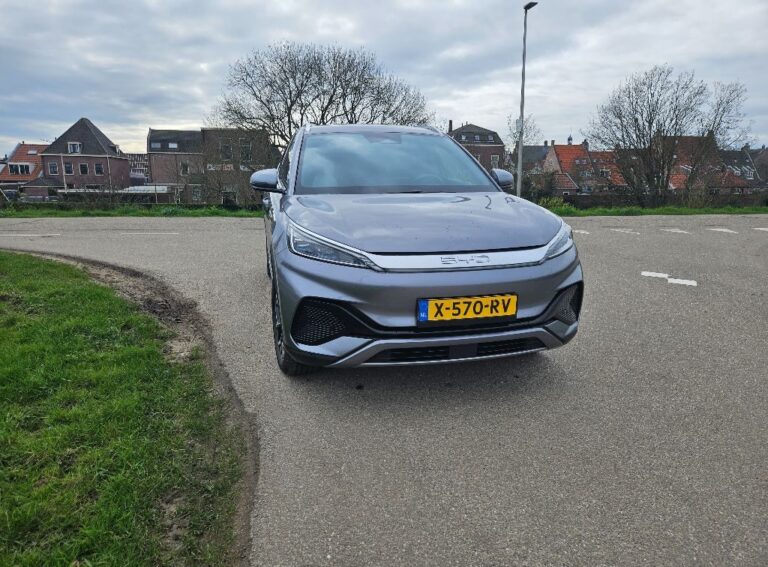 BYD ATTO 3 voorkant