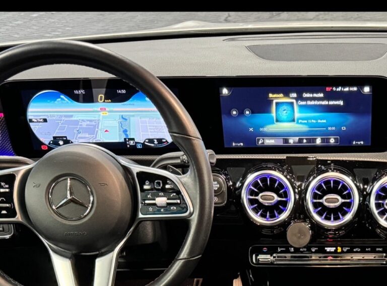 Mercedes Benz CLA dashboard
