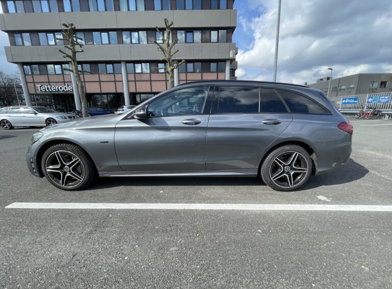Mercedes Benz zijkant