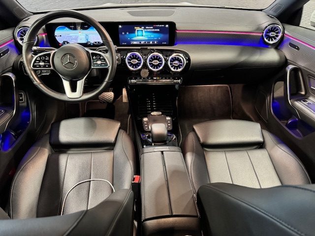 Mercedes Benz CLA voorstoelen