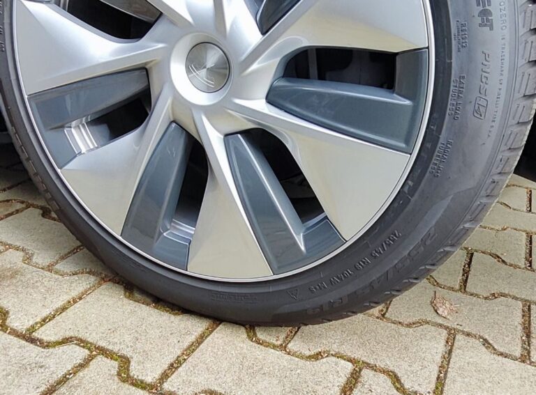 Tesla Model Y velgen