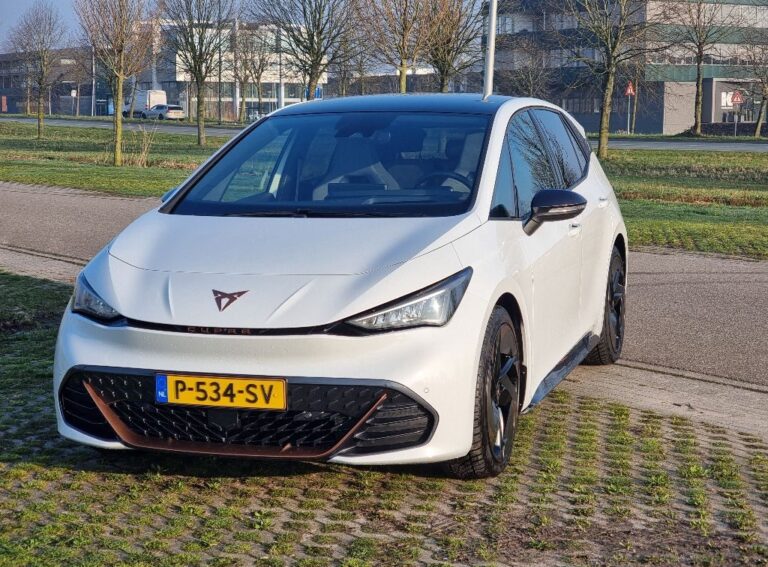 Cupra Born voorkant