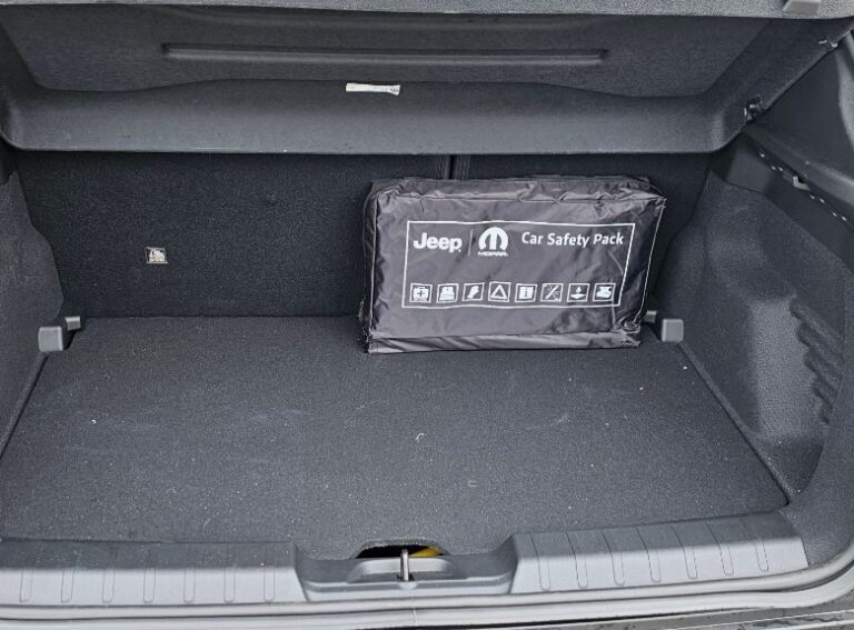 Jeep Avenger kofferbak