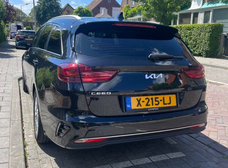 Kia Ceed achterkant