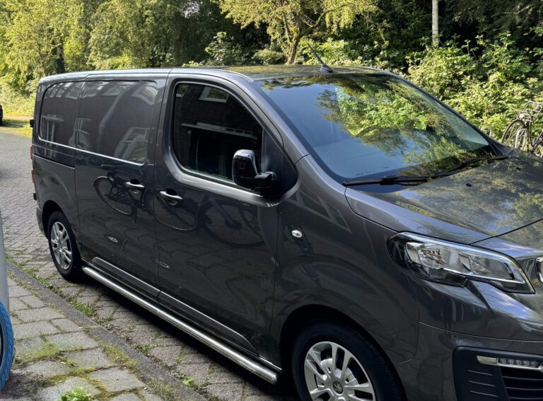 Peugeot Expert zijkant