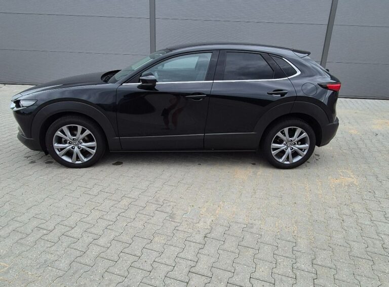 Mazda CX-30 zijkant