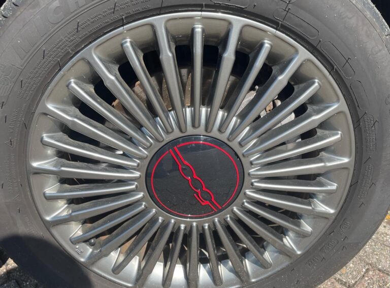 Fiat 500E Berlina Onyx Black velg