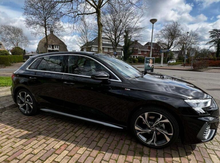 Audi A3 zijkant