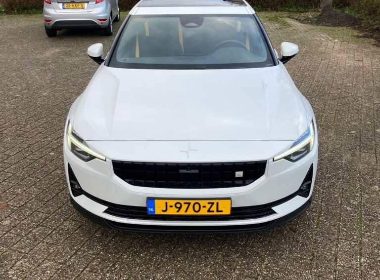 Polestar 2 voorkant