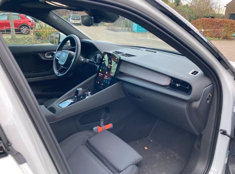 Polestar 2 dashboard