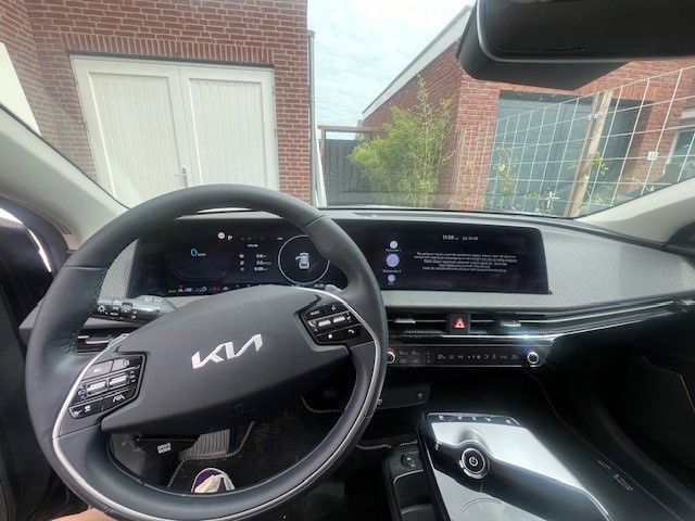 Kia EV6 Aurora Black Pearl dashboard