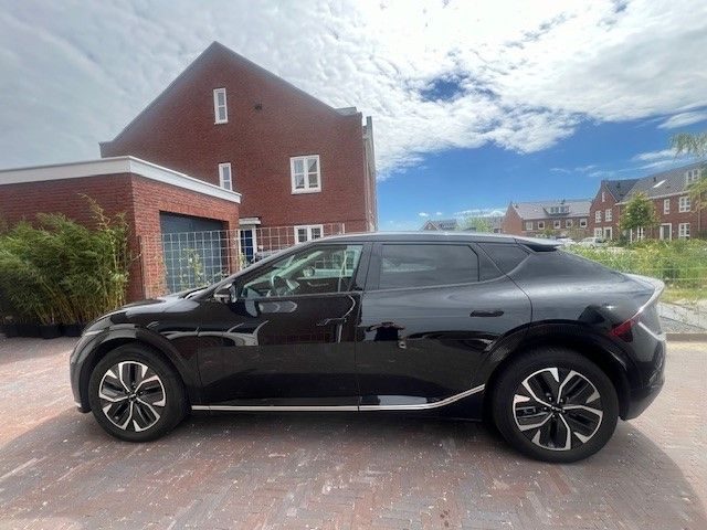 Kia EV6 Aurora Black Pearl zijkant