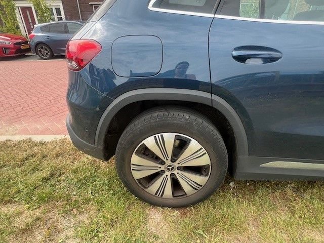 Mercedes-Benz EQA velgen