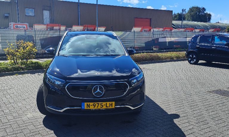 Mercedes-Benz EQA voorkant