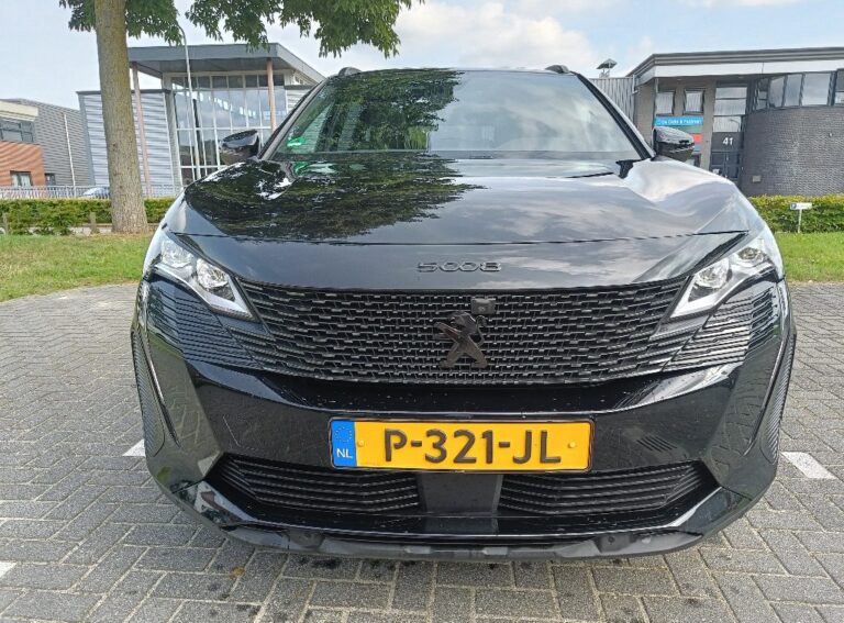 Peugeot 5008 voorkant