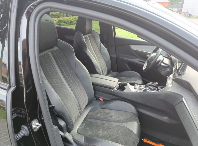 Peugeot 5008 voorstoelen