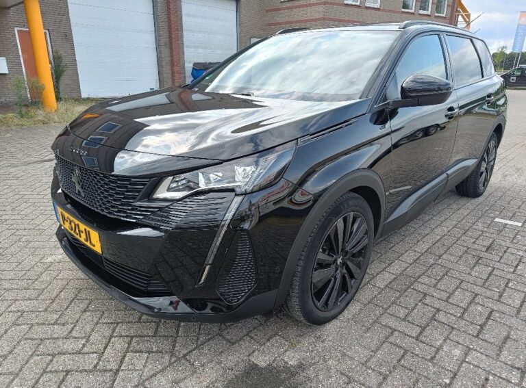 Peugeot 5008 zijkant