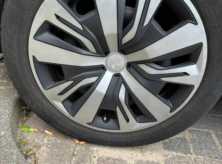 Peugeot E-208 velg