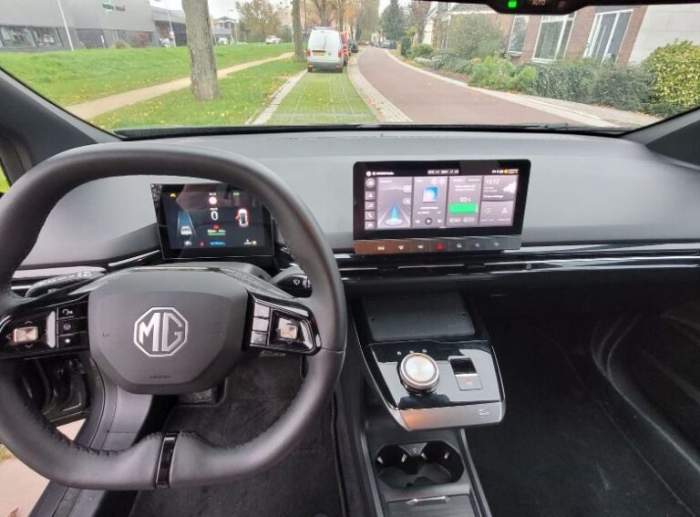 MG 4 dashboard