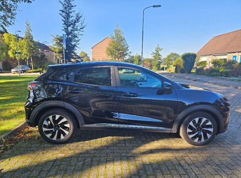 Ford Puma 1.0 zijkant rechts
