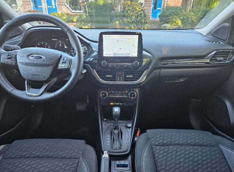 Ford Puma 1.0 dashboard