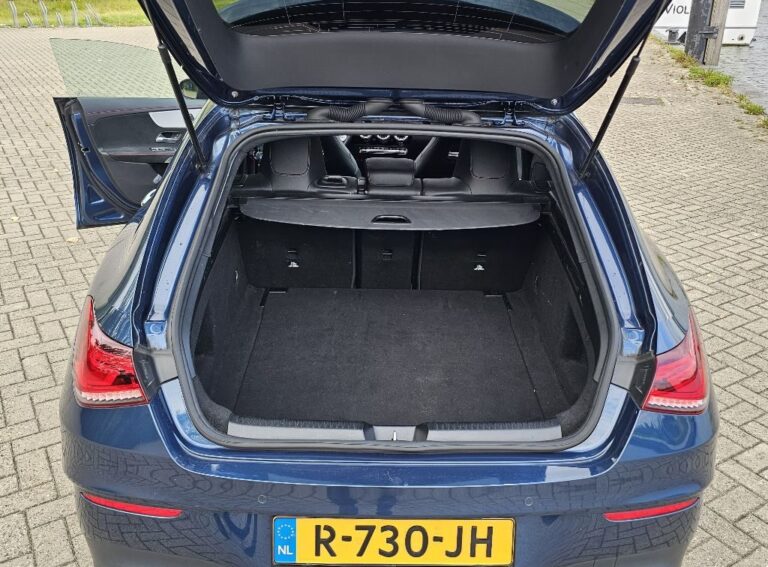 Mercedes-Benz CLA kofferbak
